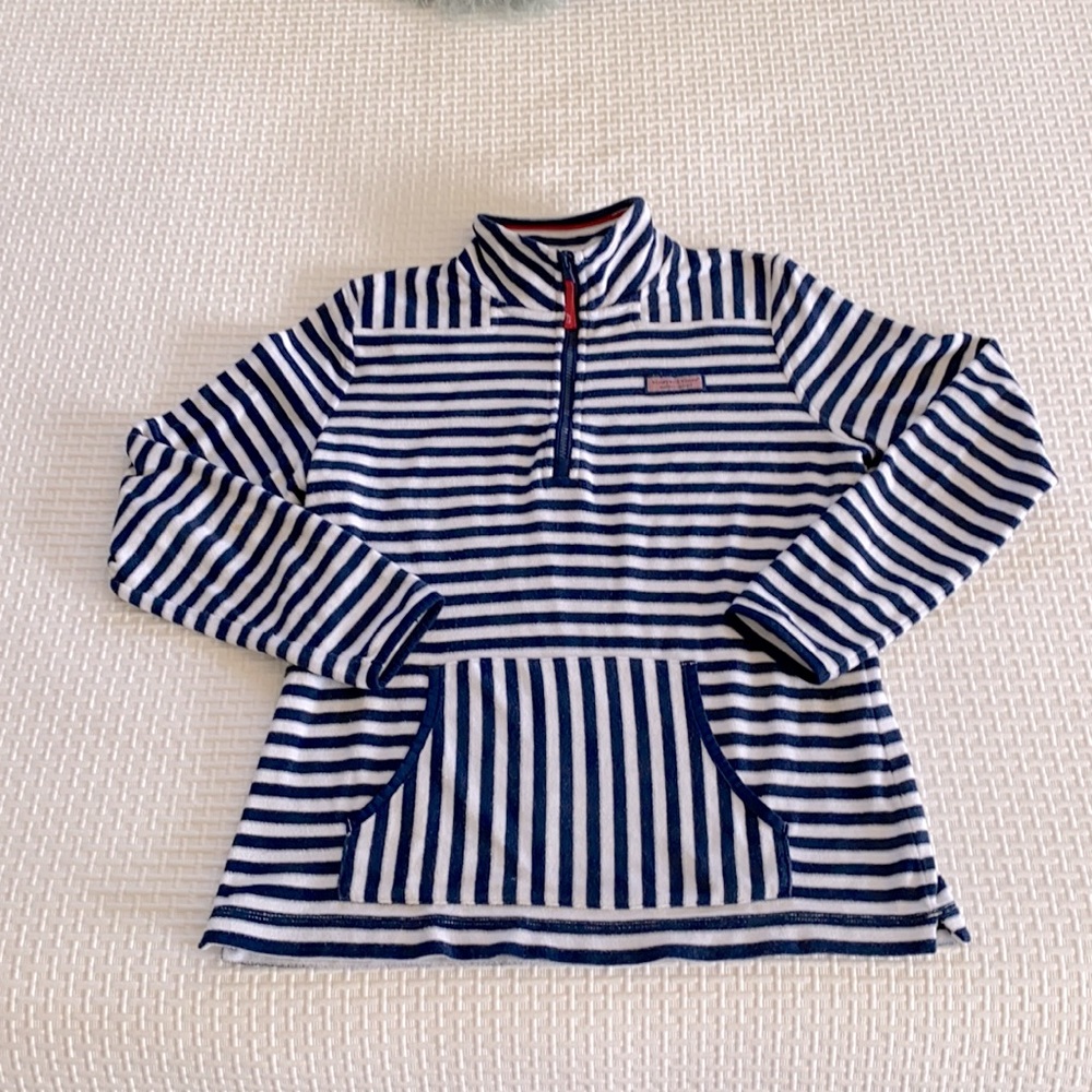 Like new Vineyard Vines Terry Pull Over NWOT